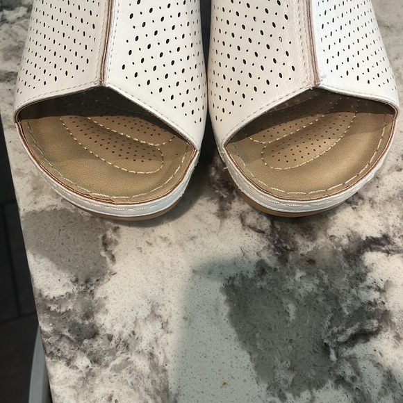 Wedge Sandals - Picture 5 of 5